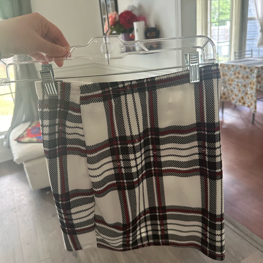 SHEIN- 90s plaid mini skirt with a cute pattern #vintageskirt